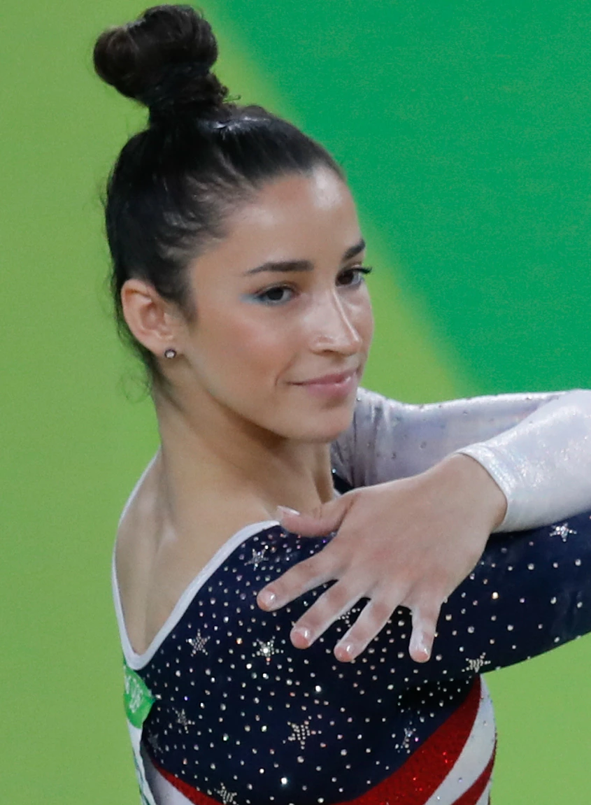 Aly Raisman performing on the floor exercise at the Rio 2016 Olympics